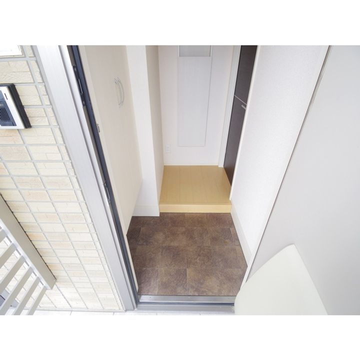 モンエスパス101の玄関