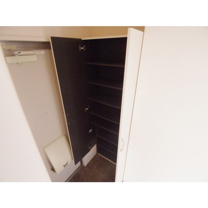 モンエスパス101の玄関