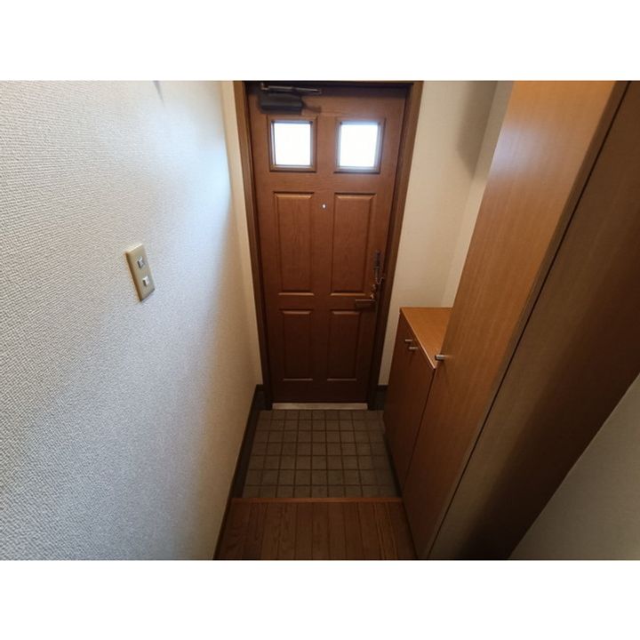 ユーフラックス(大東)の玄関