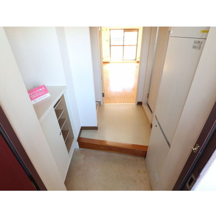 開智ハイツ302の玄関