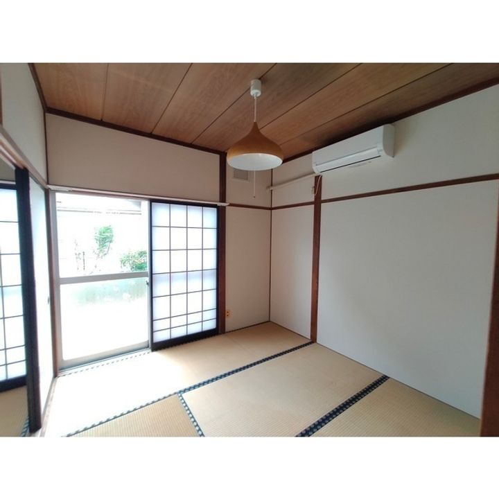 新井アパートnishiの居間