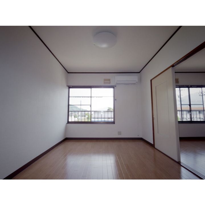 コーポN(磯部)205の居間
