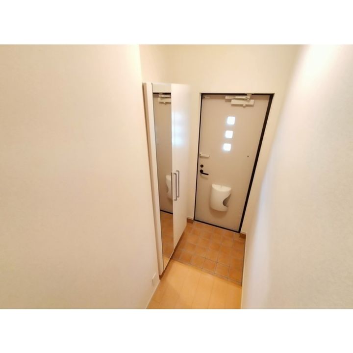 アクティブ・JIN202の玄関