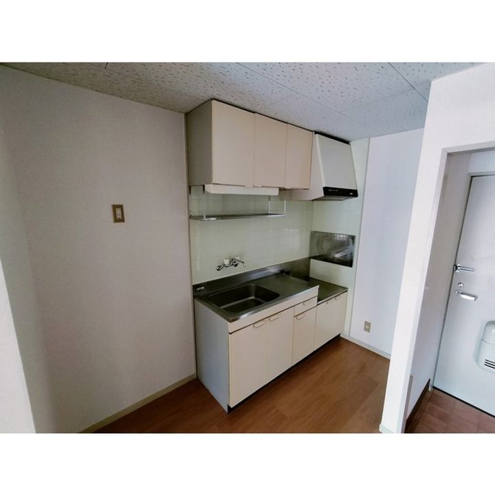 アーバン稲葉103のキッチン