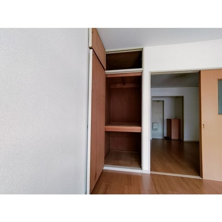 アーバン稲葉103の内装