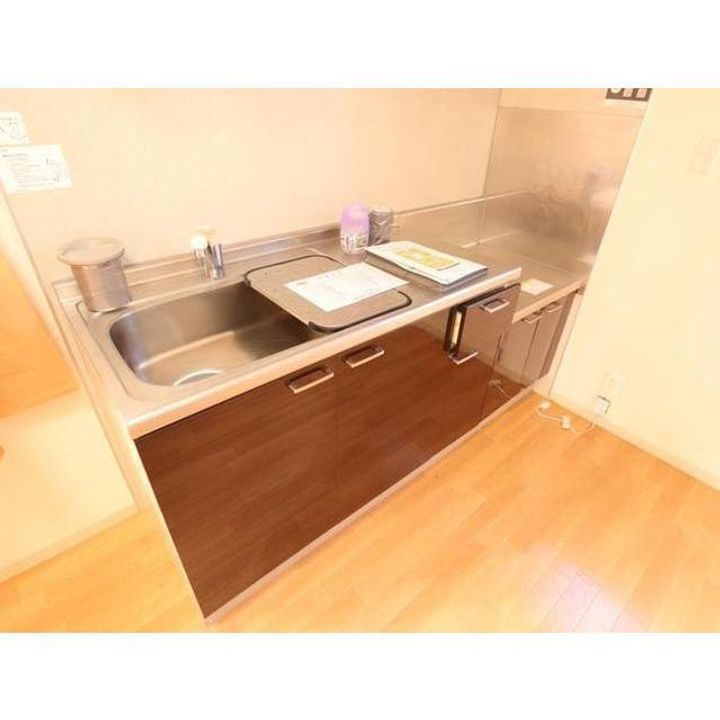 ベルメゾン徳間 B棟101のキッチン