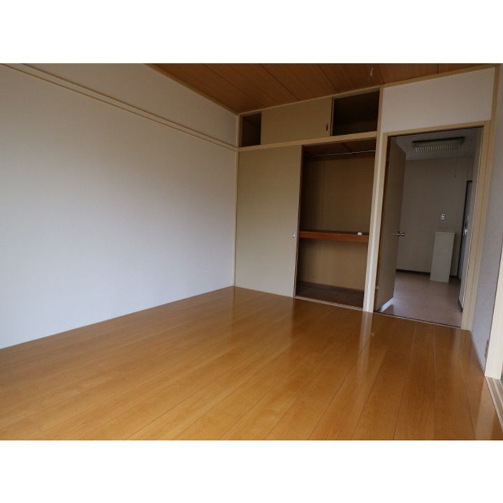 パークヒルM202の居間