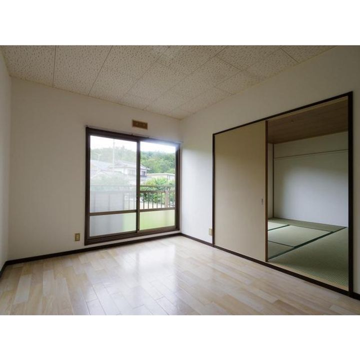 パナハイツソレイユBの居間