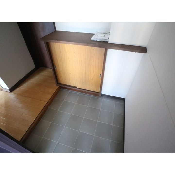 マンション宮沢7の玄関