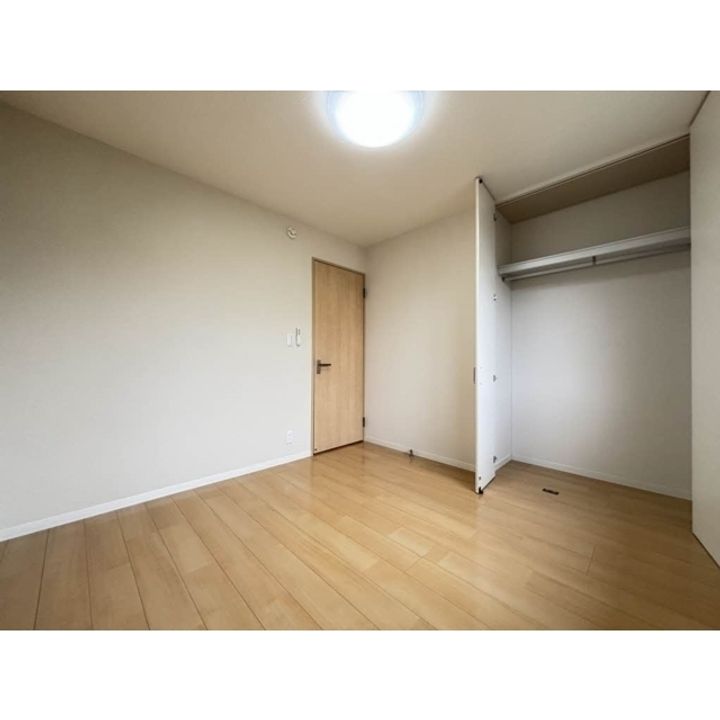 CORTE DEL SOLE C棟201の内装