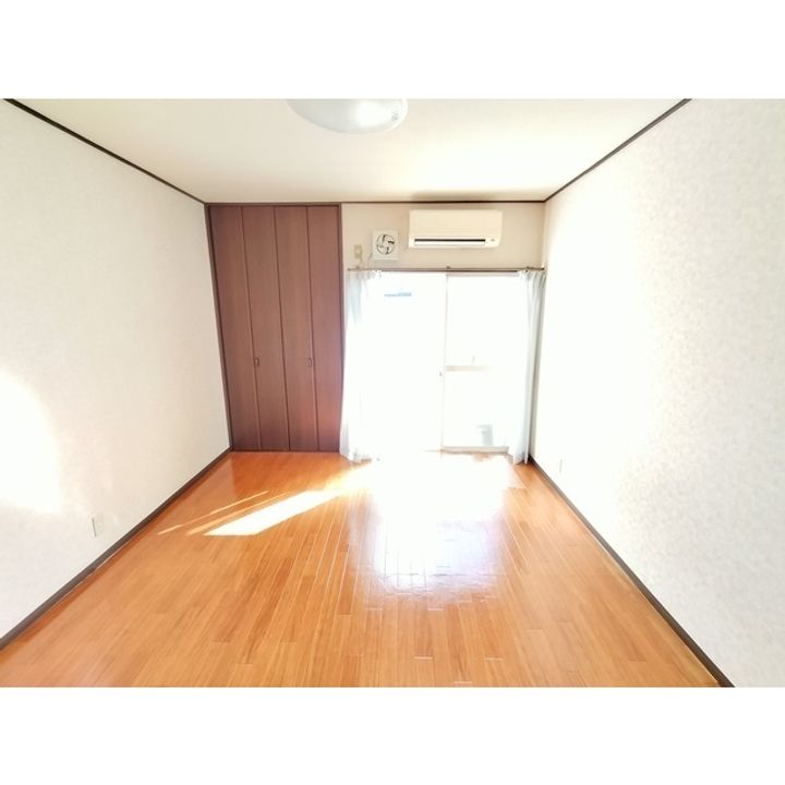 ベルメゾン丸山PARTⅠ C棟M8の居間