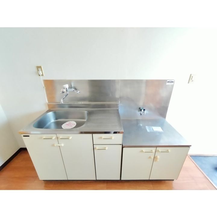 ベルメゾン丸山PARTⅠ C棟M8のキッチン