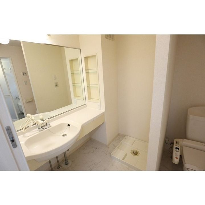 ルーエ三本柳 A棟のその他画像