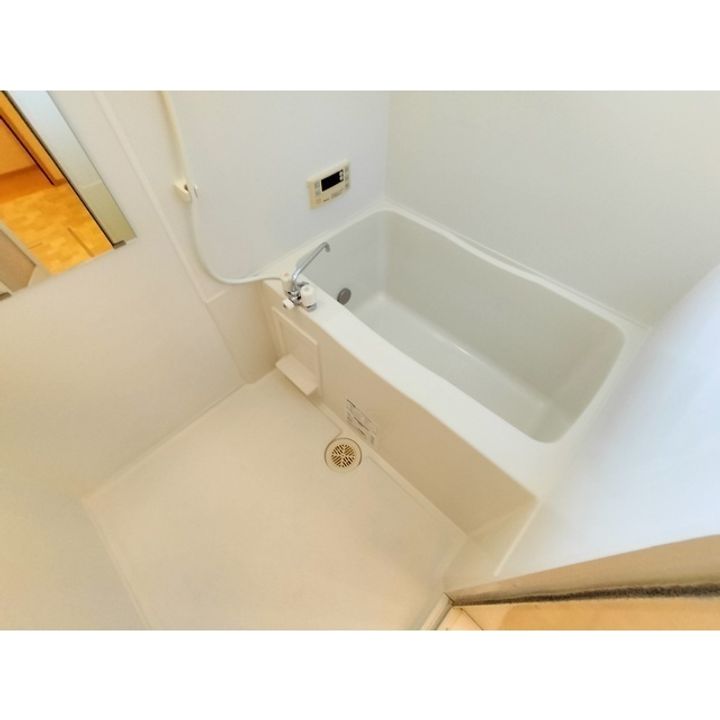 モダンコート千曲 B棟202の風呂