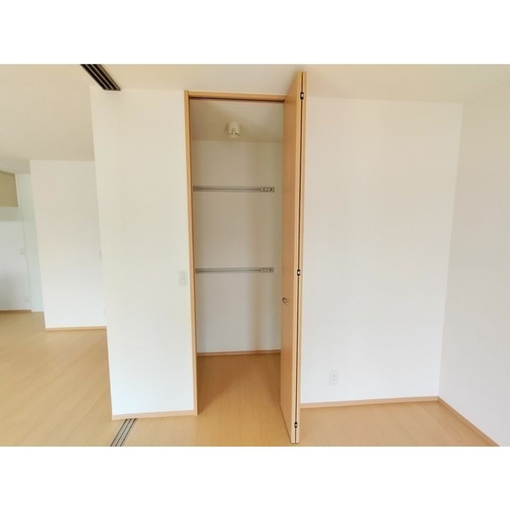 モダンコート千曲 B棟202の内装