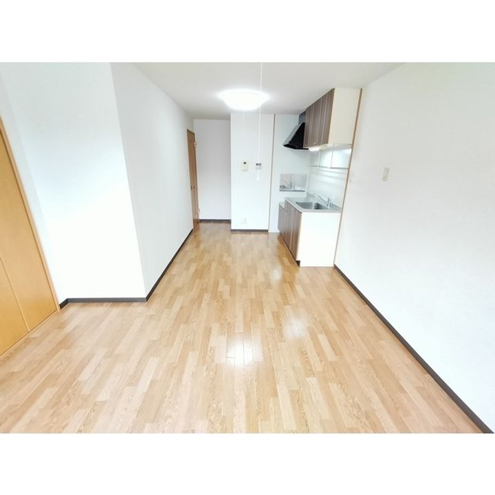 サプリング上山田 A棟101の居間