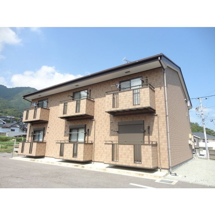 サプリング上山田 A棟101の外観