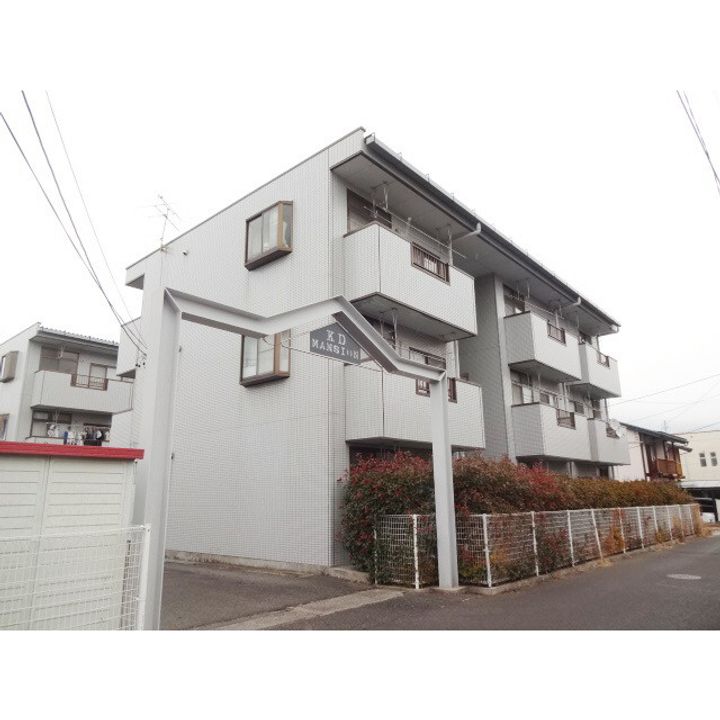 KDマンションB棟302の外観