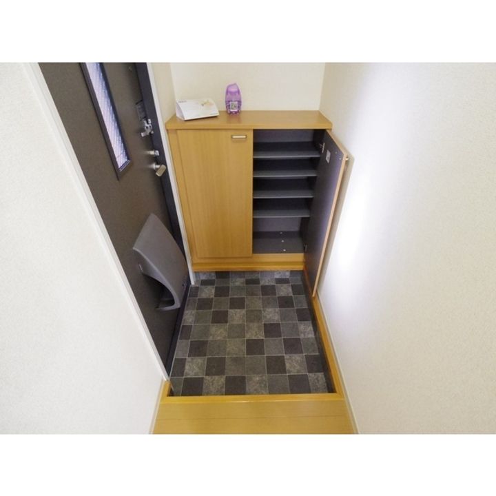 クレセールさくらAの玄関