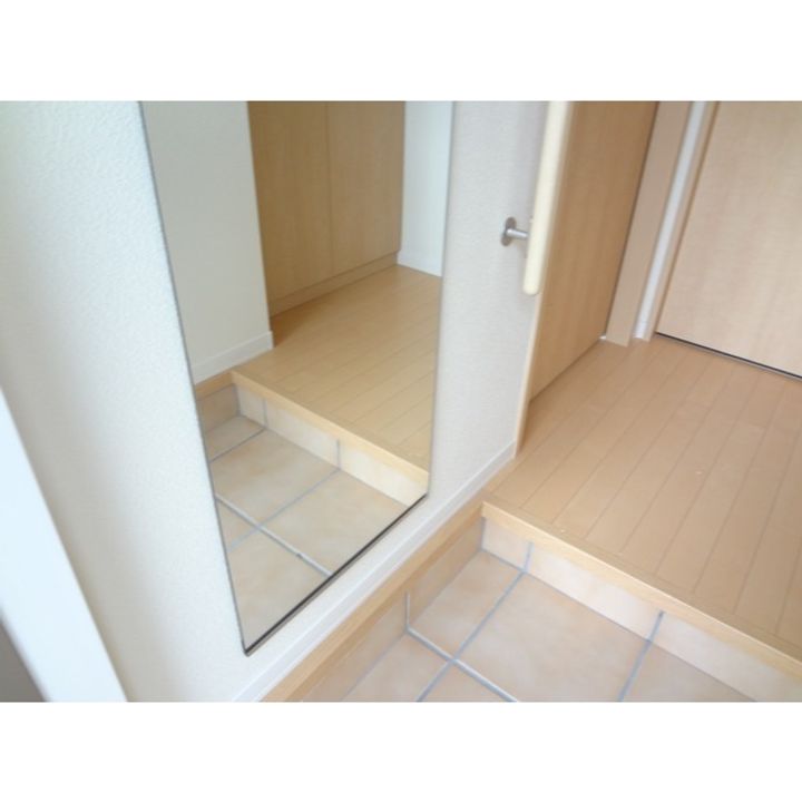 グレースアヴェニュー B棟の玄関