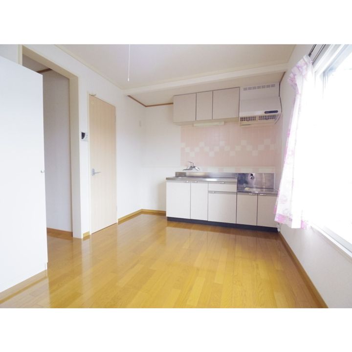 潮田アパート201の居間