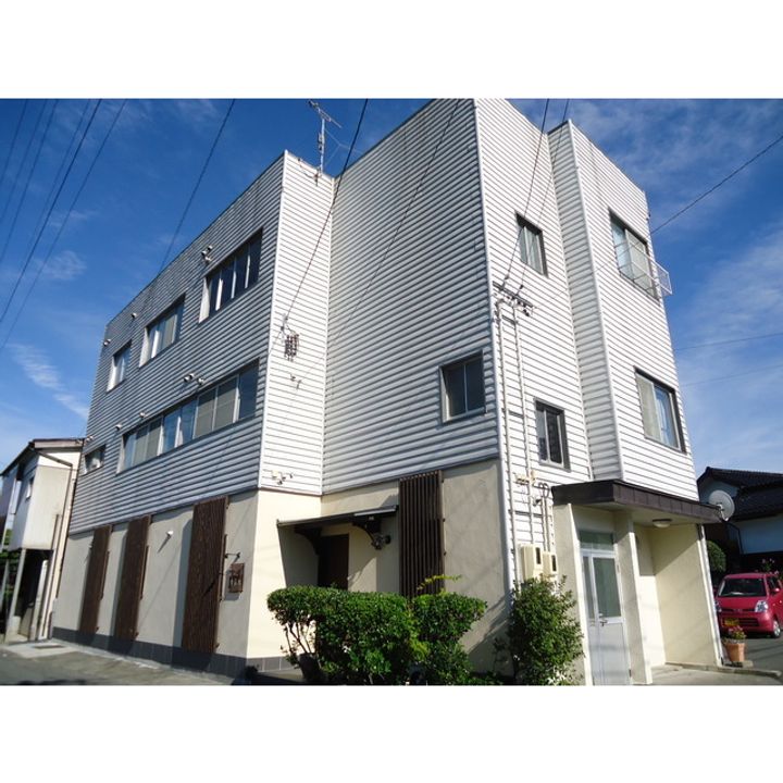 潮田アパート201の外観