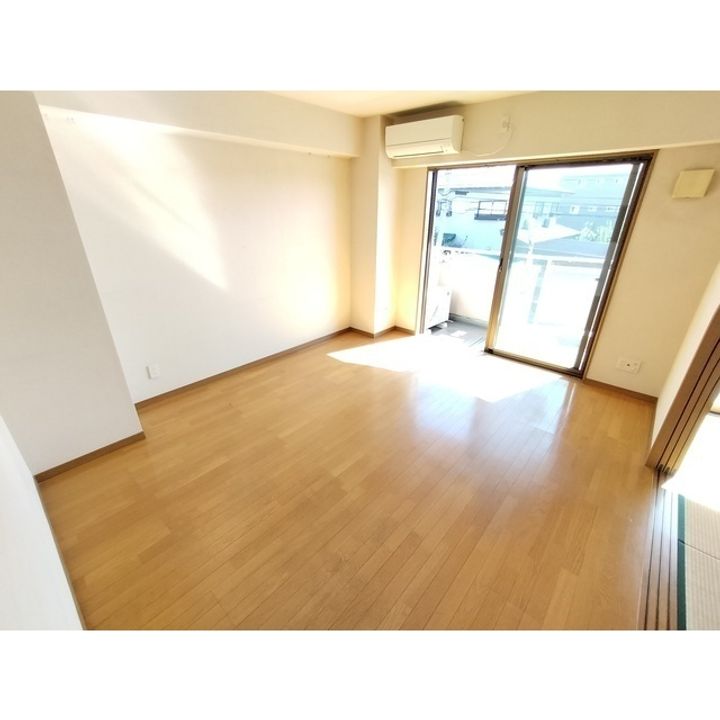 ライフコア上千田203の居間
