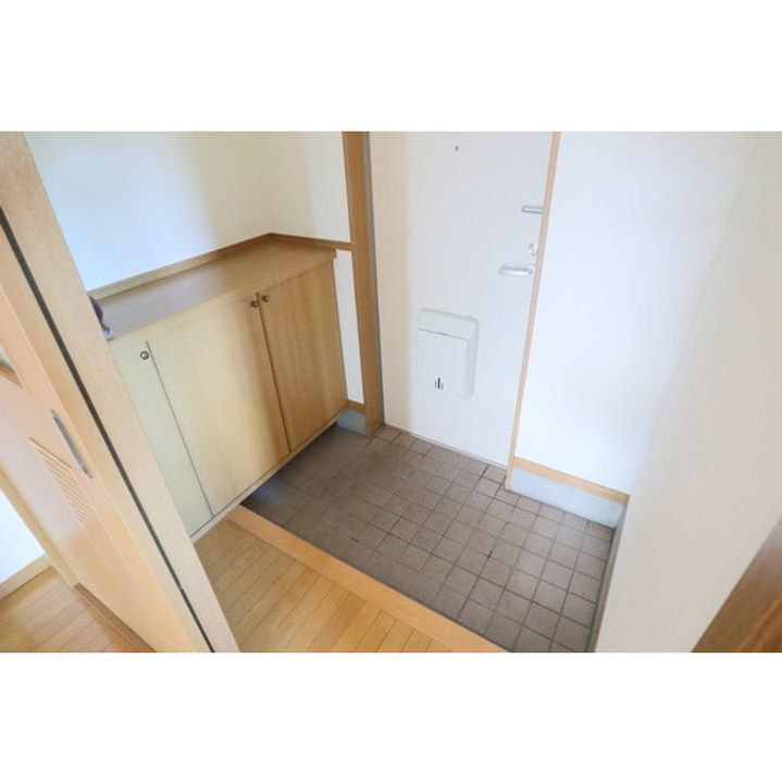 プッチエム303の玄関