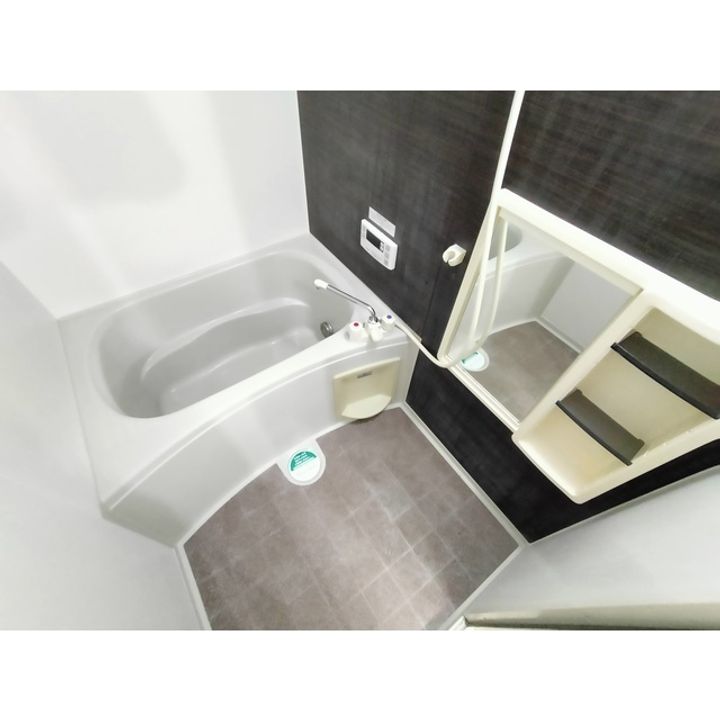 シャーメゾンすみかぜ A棟202の風呂