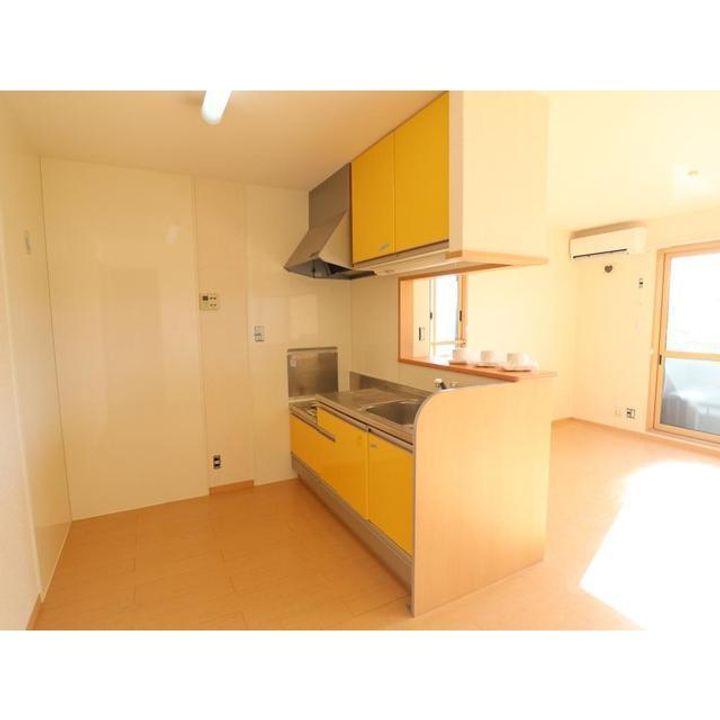 ロイヤルレジデンス Bのキッチン