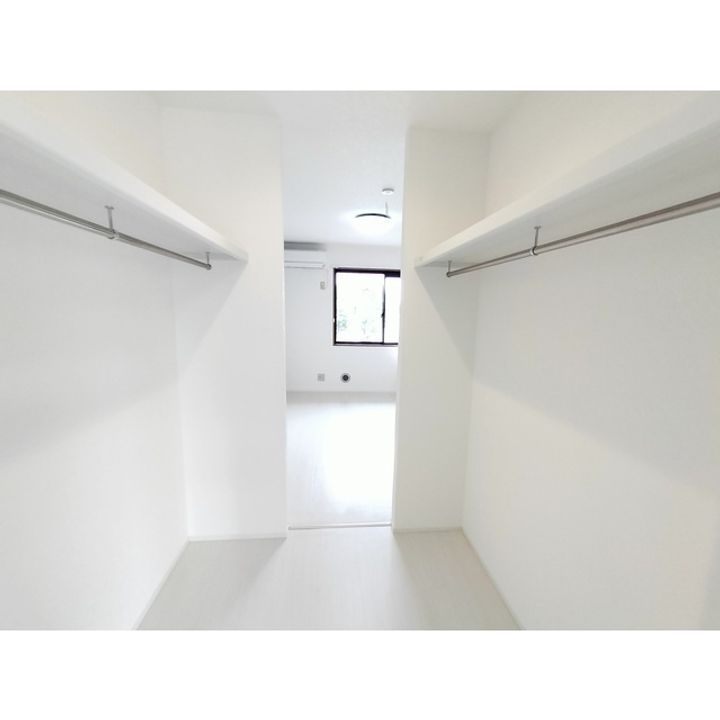 ソアニュー小山 C棟202の内装