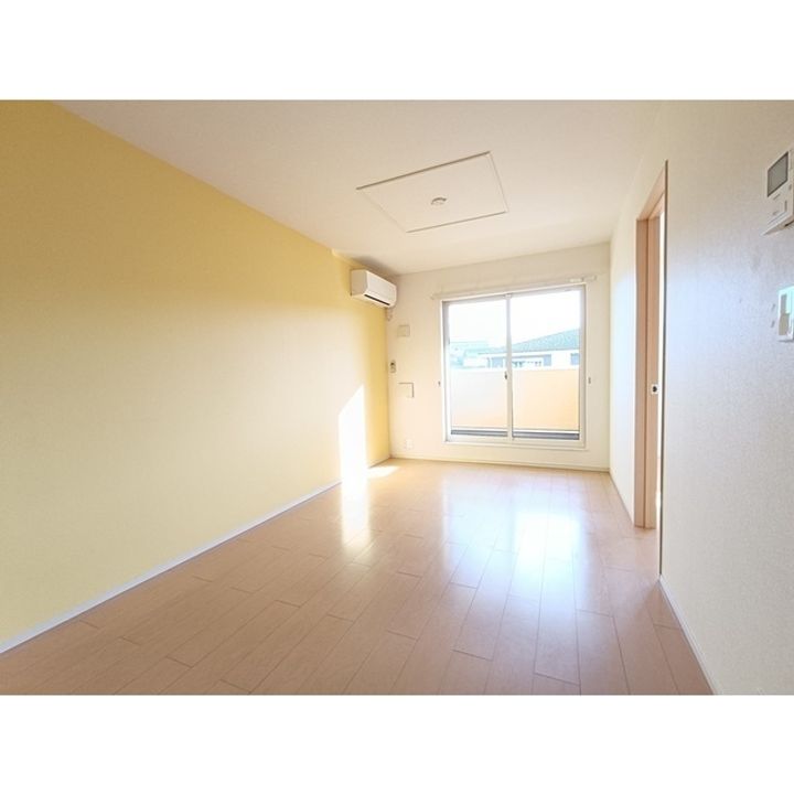 シャルマンの居間
