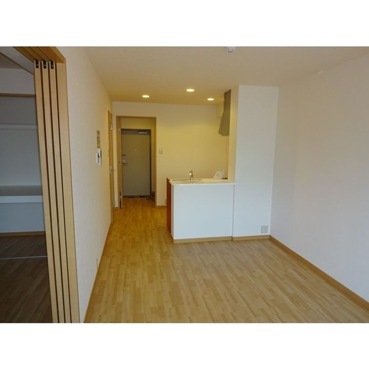 オーク笹部の居間