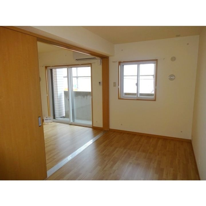 オーク笹部の内装