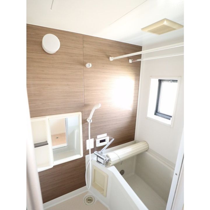 ハイムシェーネス B棟202の風呂