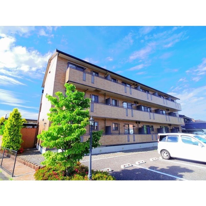 ティアラあづみ野の外観