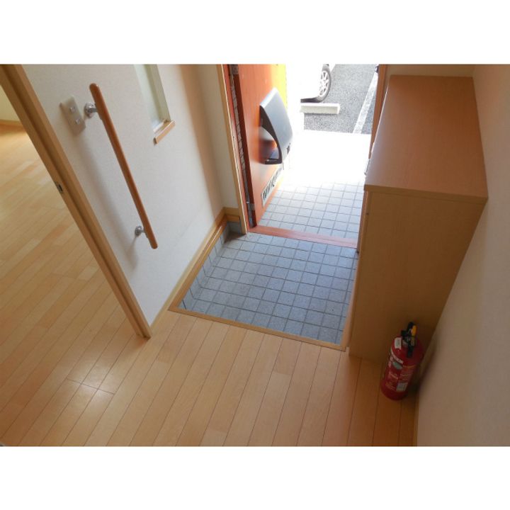 グリーンコート箱清水の玄関