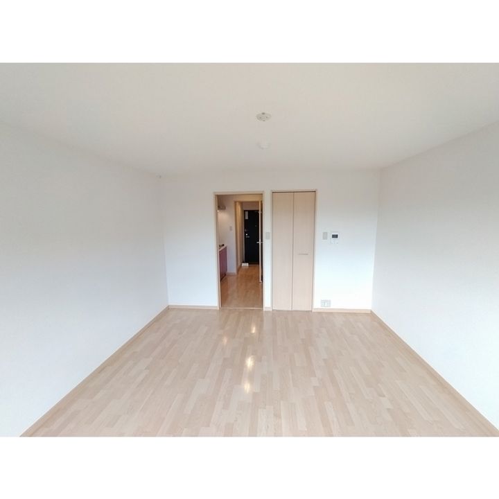 コンフォーティアあさま303の居間