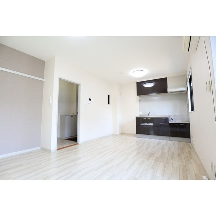 ハイツみやす102の居間