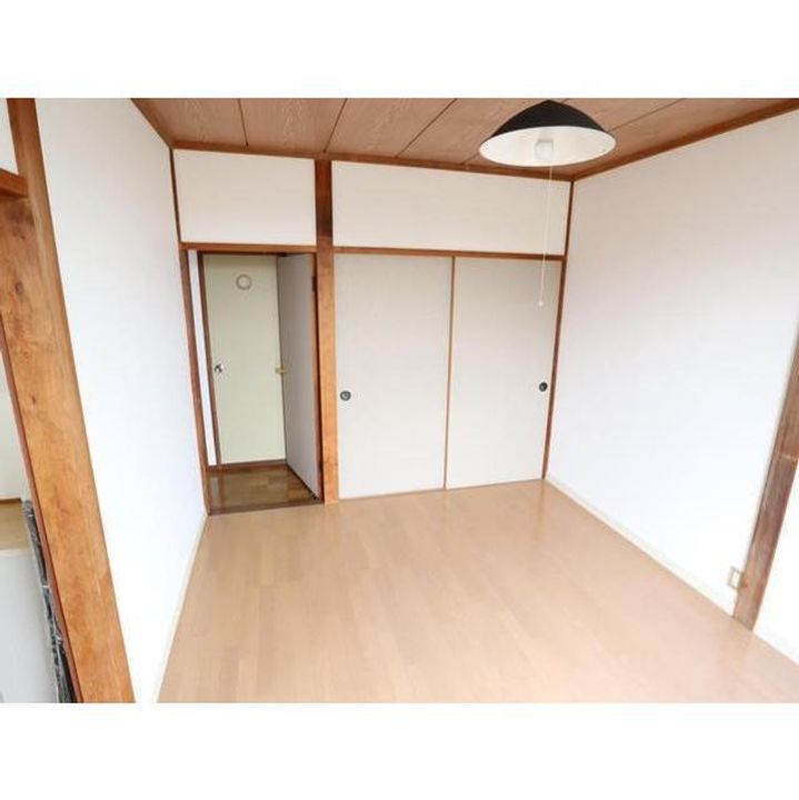 ハイム徳間1の居間