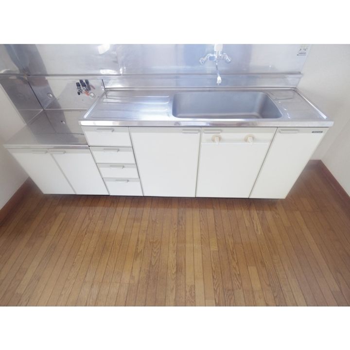 クワバラニューハイツ103のキッチン