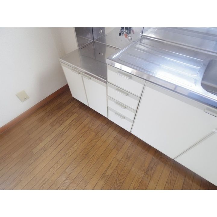 クワバラニューハイツ103のキッチン