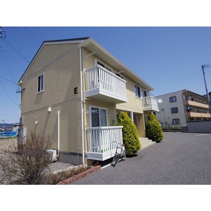 クレスト樹林 E棟201の外観