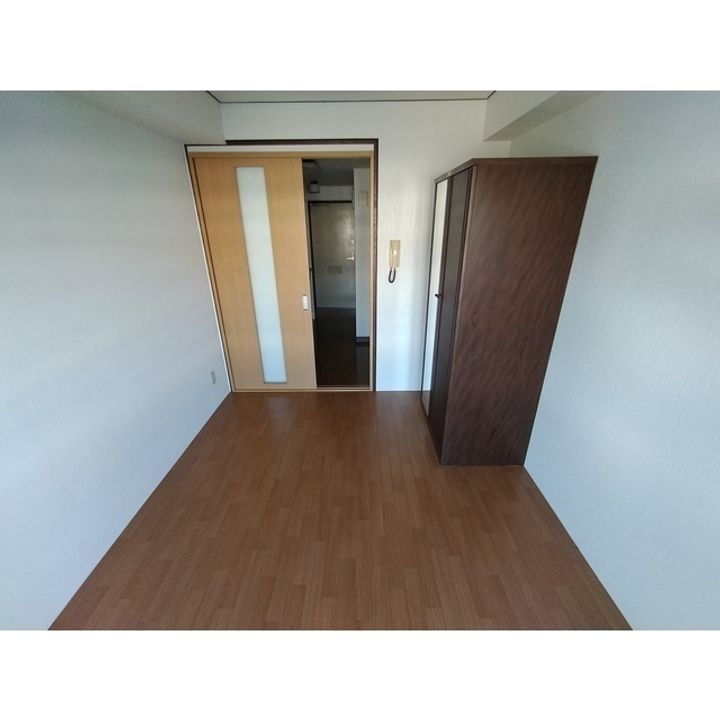 アトラスフォレスト201の居間