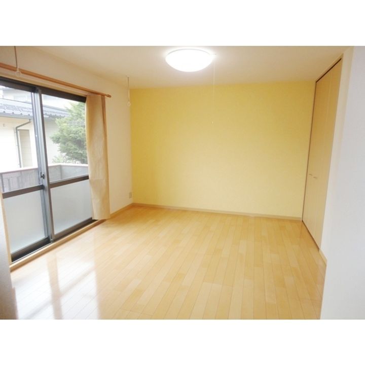 ソレーユ上原B棟の居間