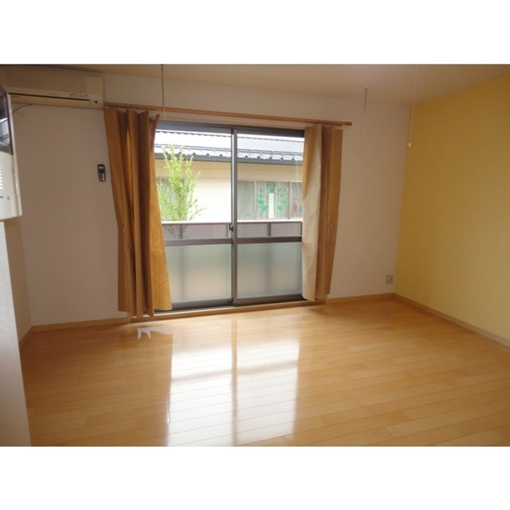 ソレーユ上原B棟の居間