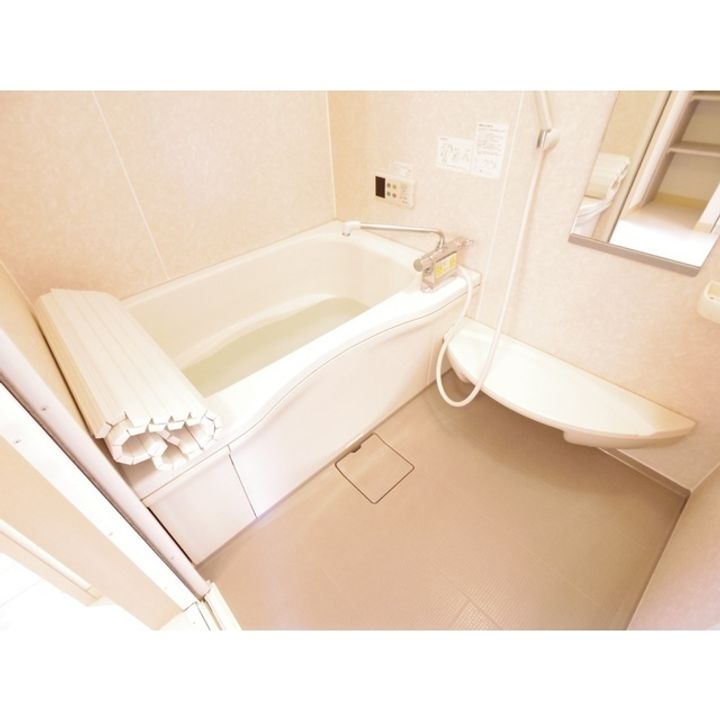 ソレーユ上原B棟の風呂