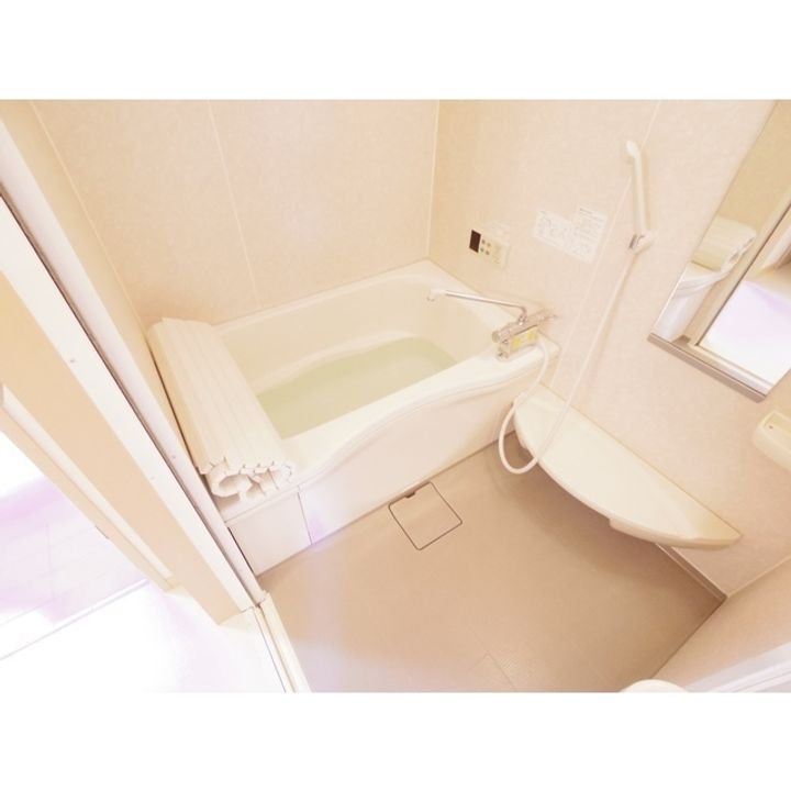 ソレーユ上原B棟の風呂