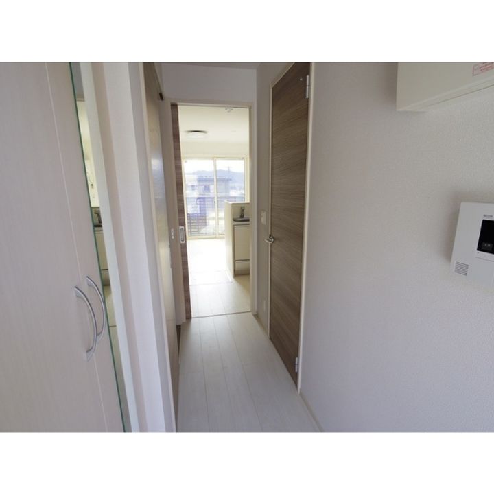 ロイヤルヴィレッタ A棟102の内装