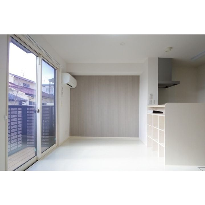 ロイヤルヴィレッタ A棟102の居間